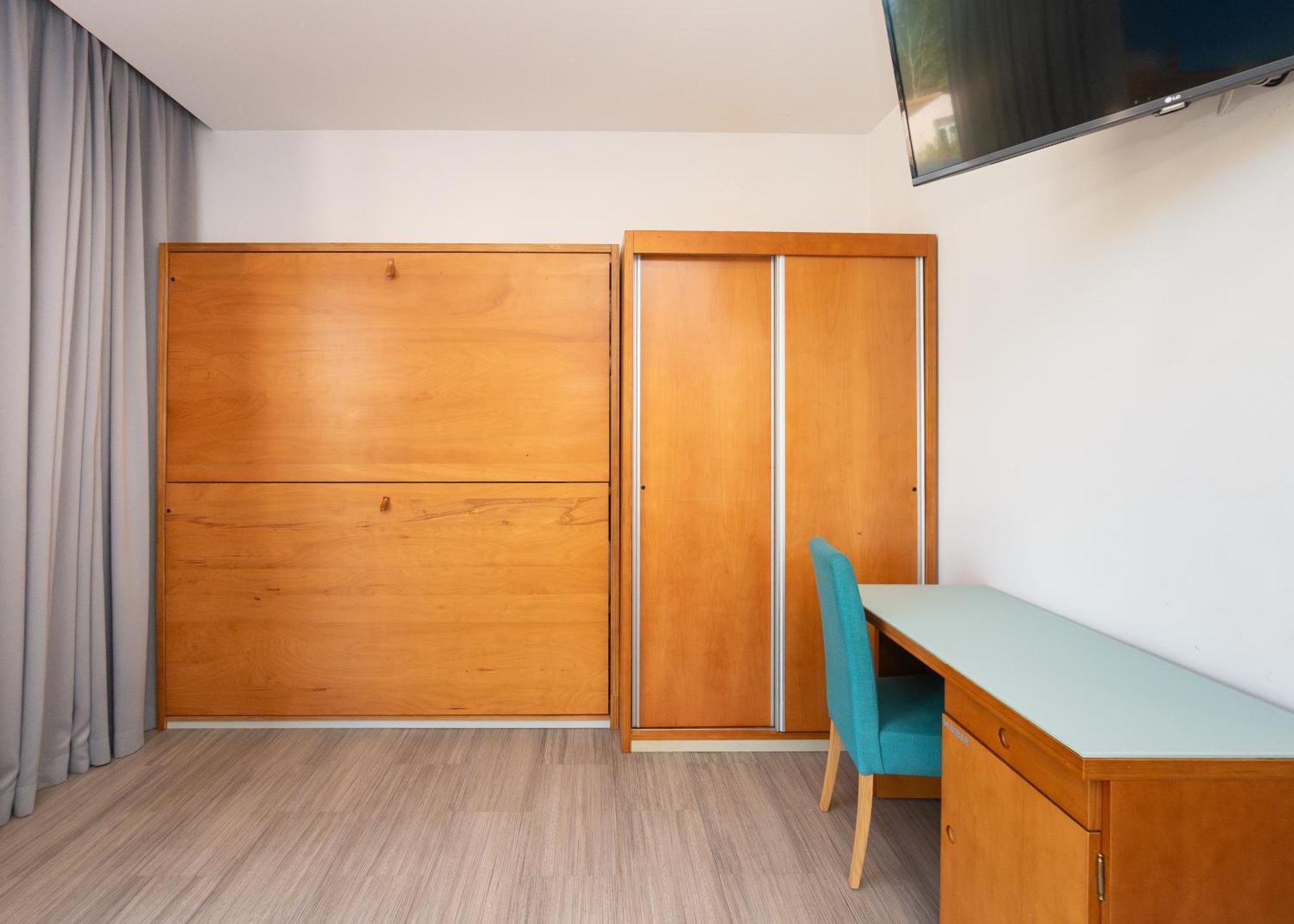 Da Praca Hostel Санта Мария да Фейра Екстериор снимка