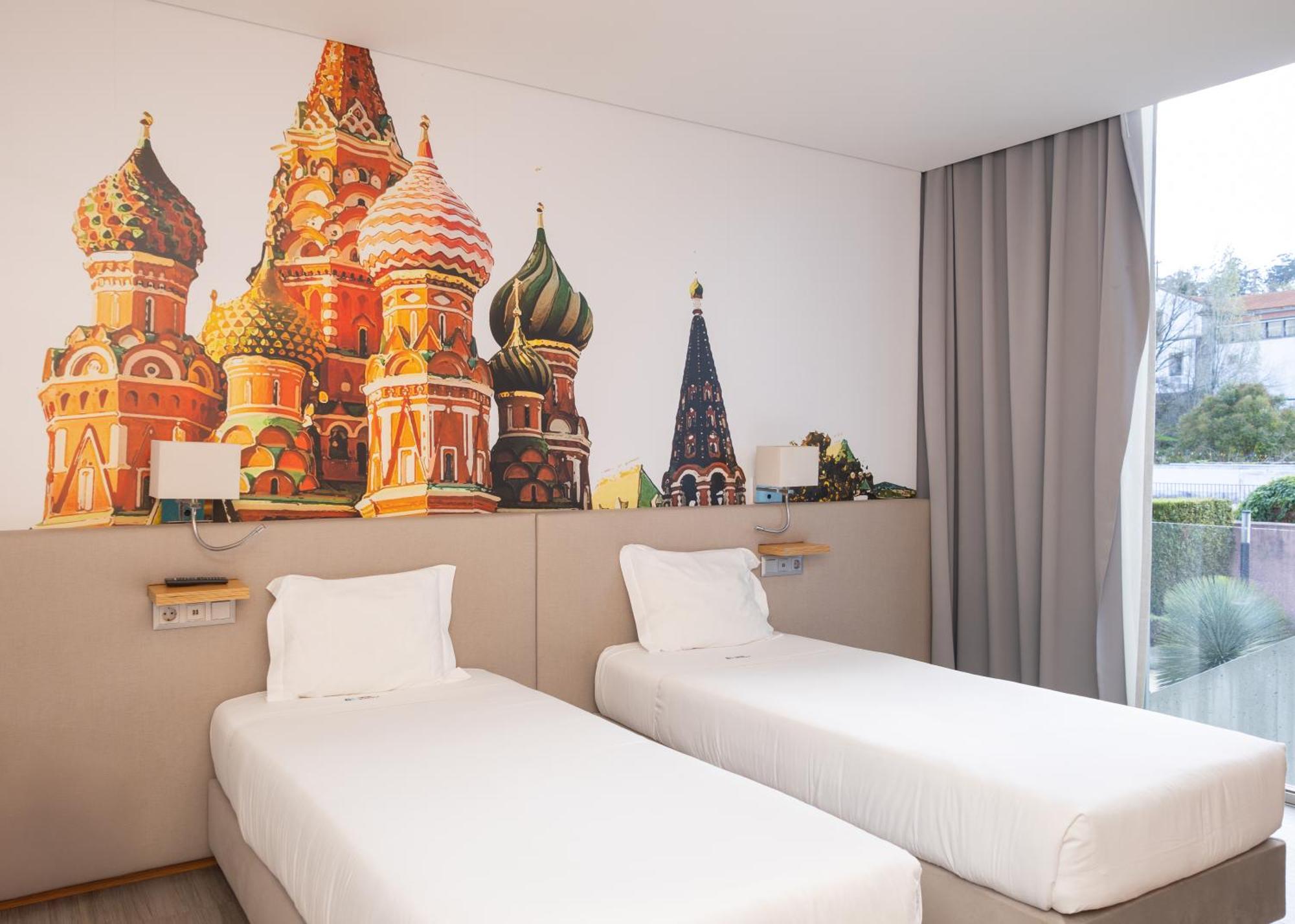 Da Praca Hostel Санта Мария да Фейра Екстериор снимка